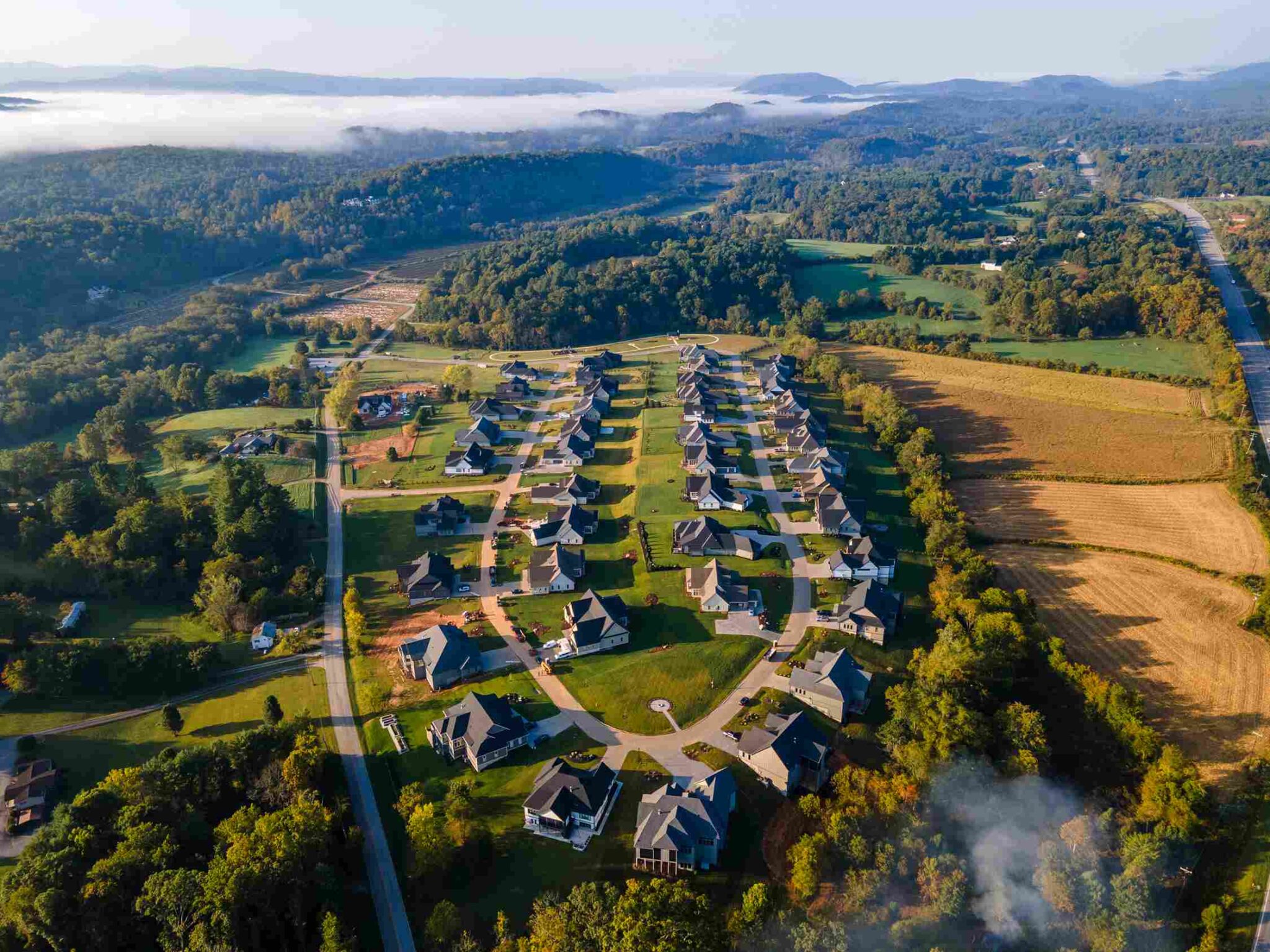 The Cliffs, Mills River Crossing South, and More: Finding Luxury Dream Home with Big Hills Construction’s Expert Agents. Big Hills Construction Custom Home Builder in Asheville, North Carolina